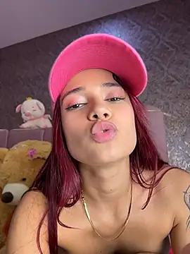 amber_sparkle webcam