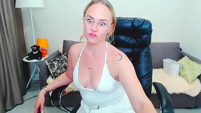 LiluMoon__ webcam