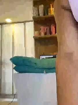 tabata_monroee webcam