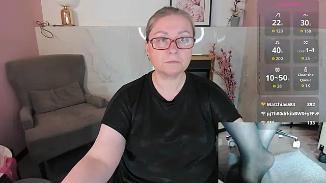 Alexandra_Kind webcam
