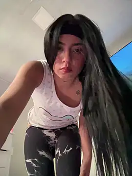 LilacNoir webcam