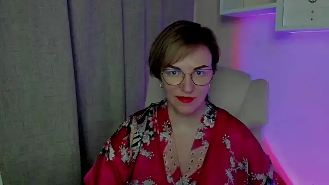 feliziaDesire live cam on StripChat