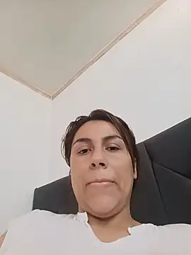 vanessa-titism - Vanessa-titisM's free webcam