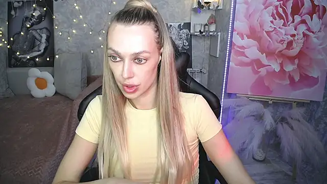 NickyAdamidi webcam