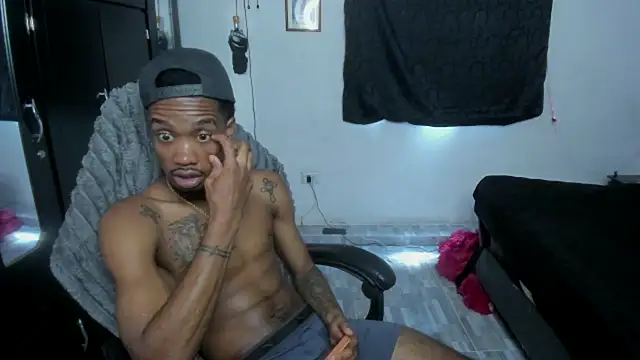 Kofi_exotic_2 webcam