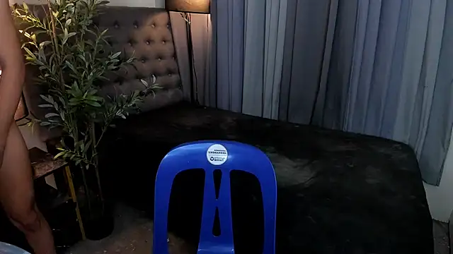 delightfulasianhugecock webcam