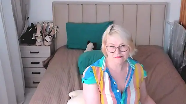 sabrinamacmarren webcam
