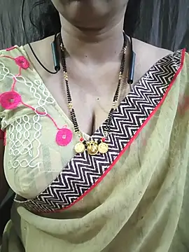 bhuvana_555 webcam