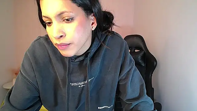 clara_evanss_s webcam