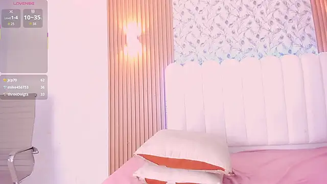 anitanoor_ (F teen) - spanks x10