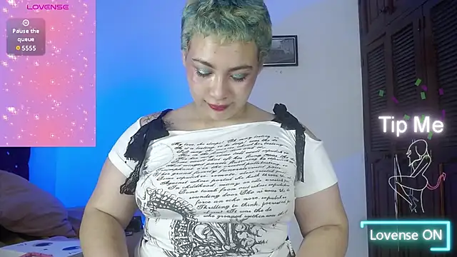 Cherry_vald live cam on StripChat