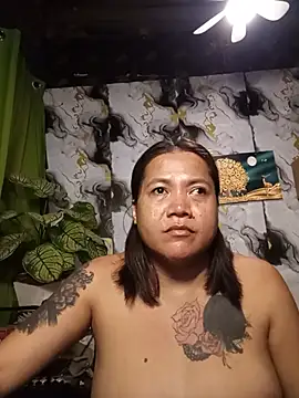 TabooSHOWgirl18 webcam