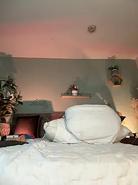 YariRose webcam