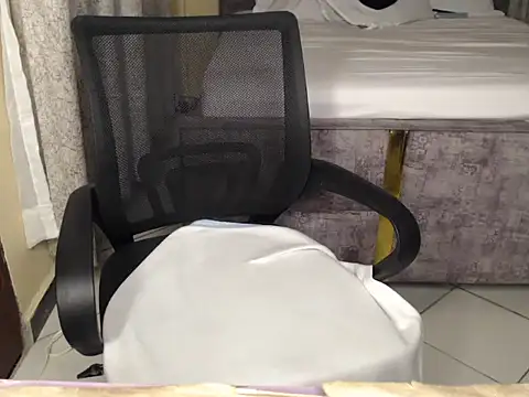 Booby_savage webcam