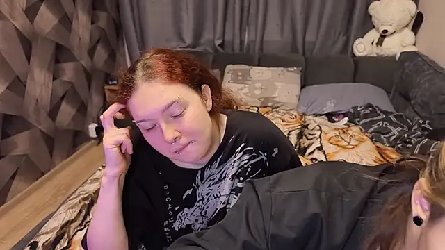 LunarCouple_ webcam