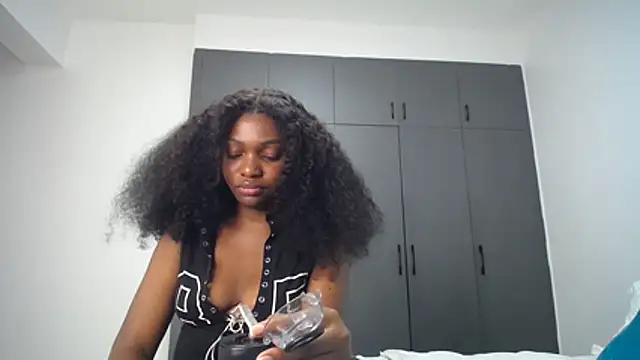 Pretty_Liya08 live cam on StripChat