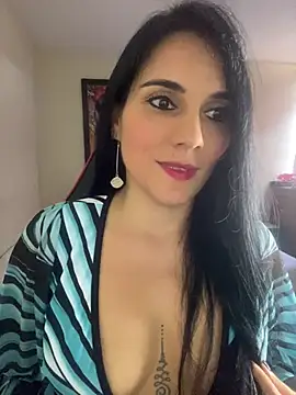 Miaswwe live cam on StripChat