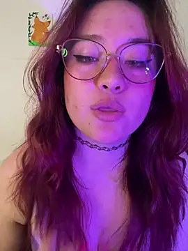 AliaMiller_ webcam