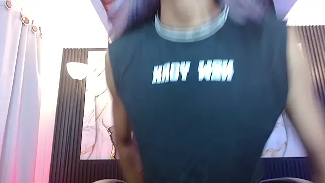 triiangel_latinboy webcam