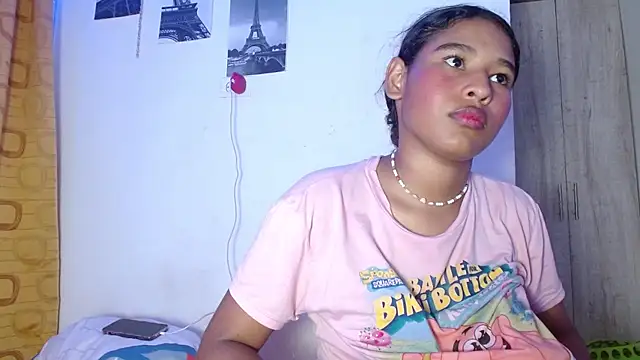 Lunaa__Velvet webcam