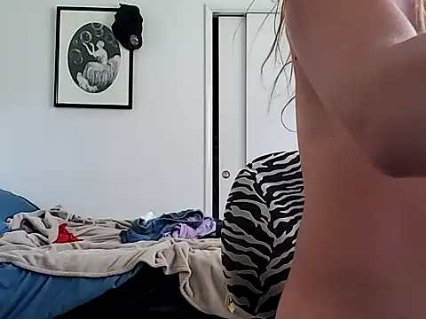 Scarlettishere webcam