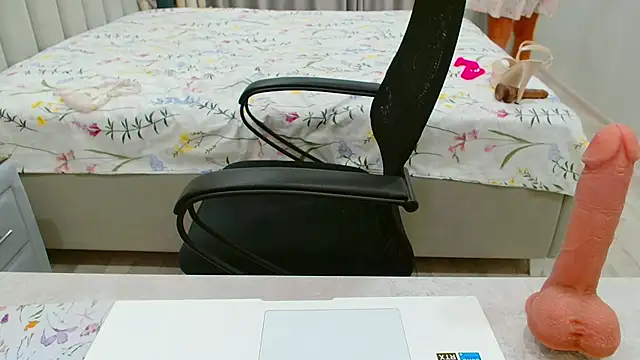 EveLove33 webcam
