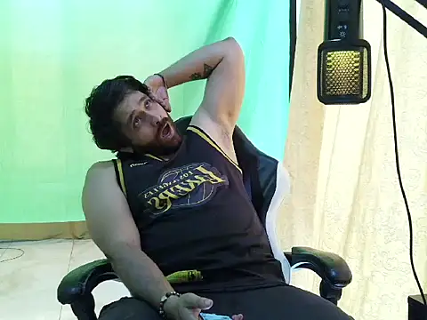aronmiller404 webcam