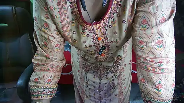 BengaliQueenStar webcam