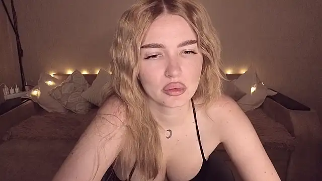 ViolettaLopez webcam