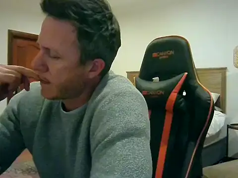 TroyDieselXXX webcam