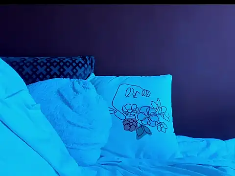 maeve_mackey webcam
