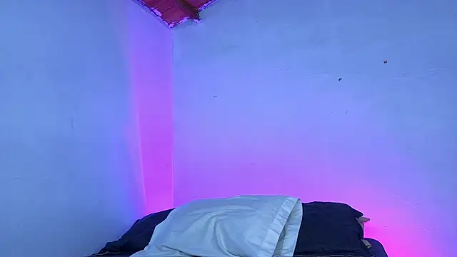 delancy_123 webcam