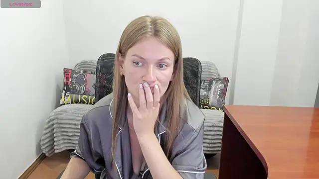 Alisha_Skyes webcam