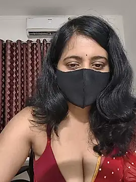 Cute-Maanvi webcam