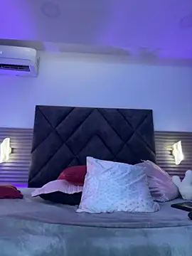 Zafira_Alabi webcam
