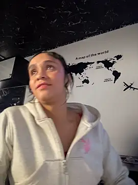 Isabella-Teen
