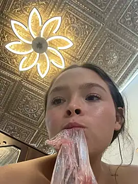 Yasmina_Noir
