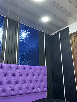 Taliaaa_Paris webcam