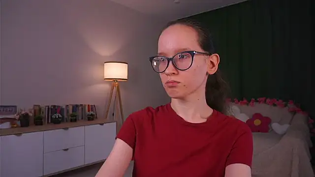BettyBrowni webcam