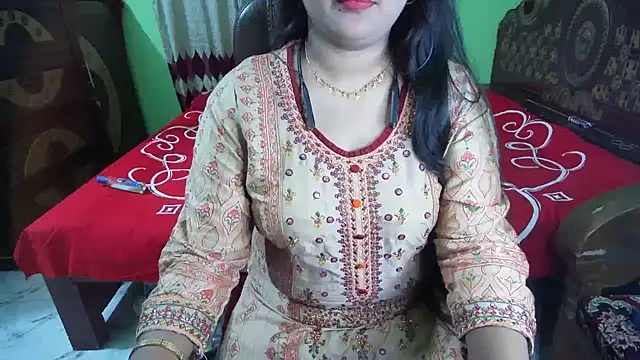 BengaliQueenStar webcam