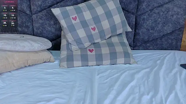 AnnieRouse__ live cam on StripChat
