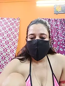 Hotpuja25 webcam