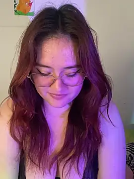 AliaMiller_ webcam