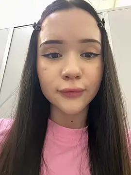 kitty_sixseven webcam