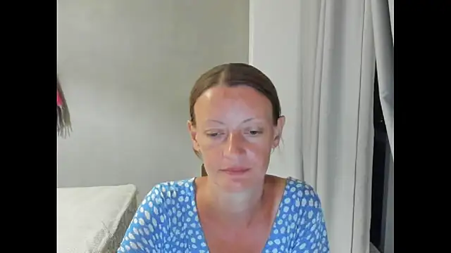 VelvetZara webcam