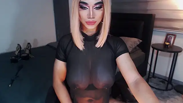 10inDominantAica webcam