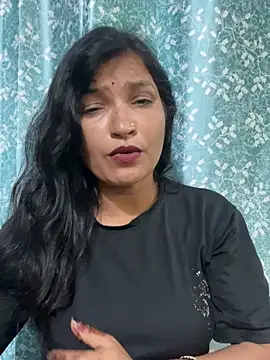 Priyaa_1433