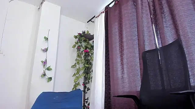 miaroberts69 webcam