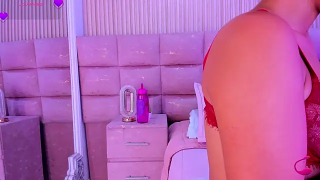 CarolineFyre webcam