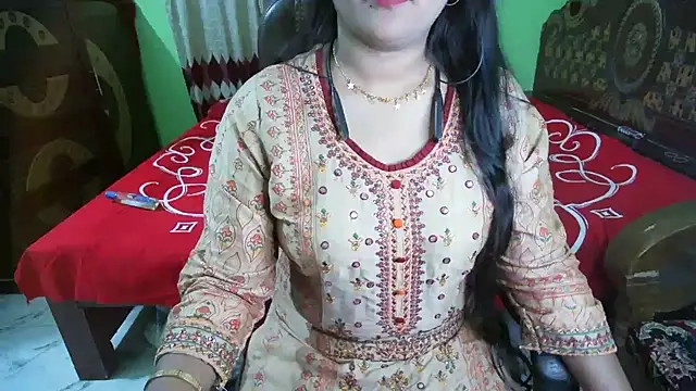 BengaliQueenStar live cam on StripChat
